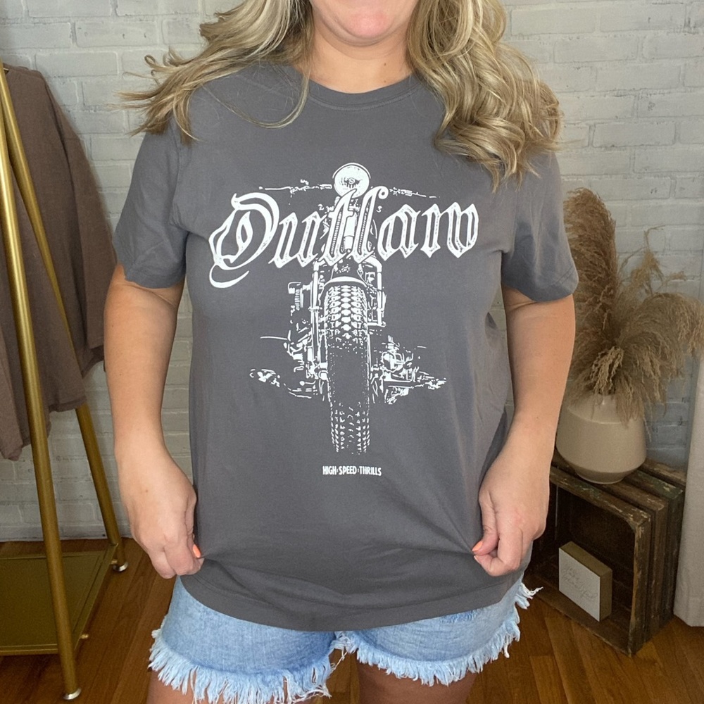 Outlaw Tee